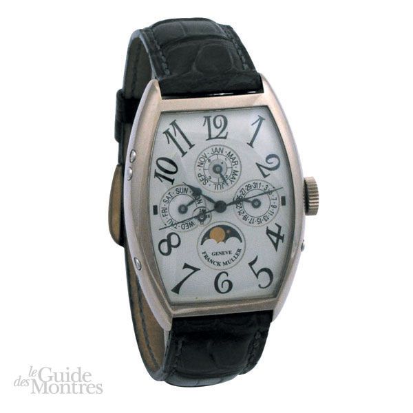 Cintrée Curvex Quantième Perpétuel